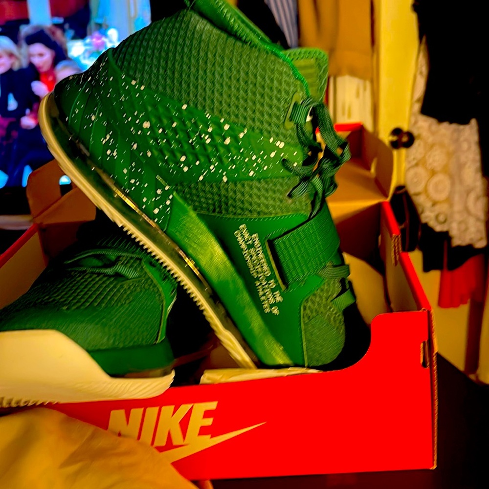 Men, Nike, Air Force two